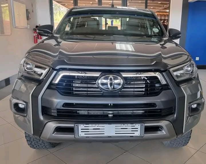 Toyota  Hilux 2.8 GD6